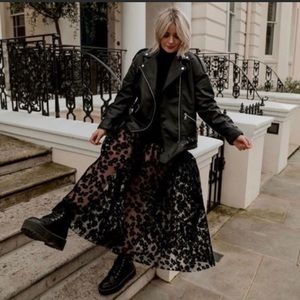 Zara MAXI EMBROIDERED Skirt